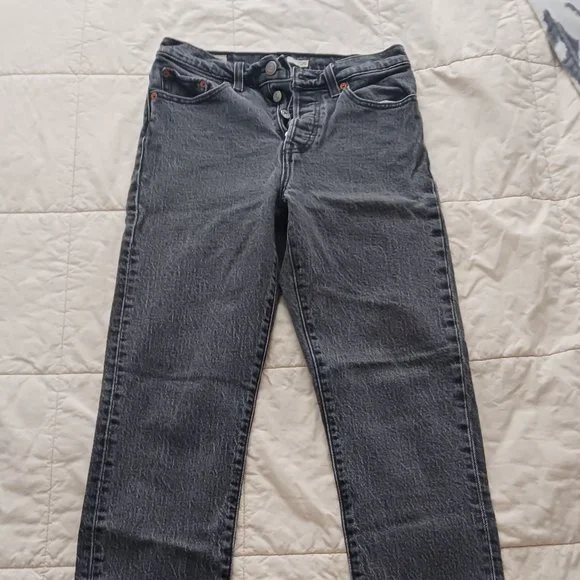 Assorted Levi's - Picture 3 of 3